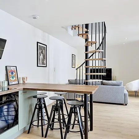 Le Patio Du Velay 2 – Premier étage 6 Pers *