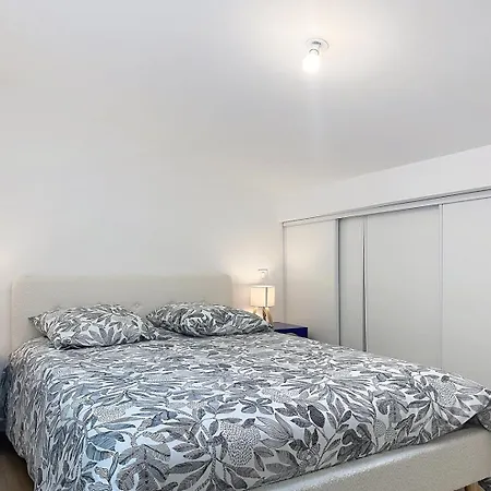 Le Patio Du Velay 2 - Premier Etage 6 Pers Le Puy-en-Velay
